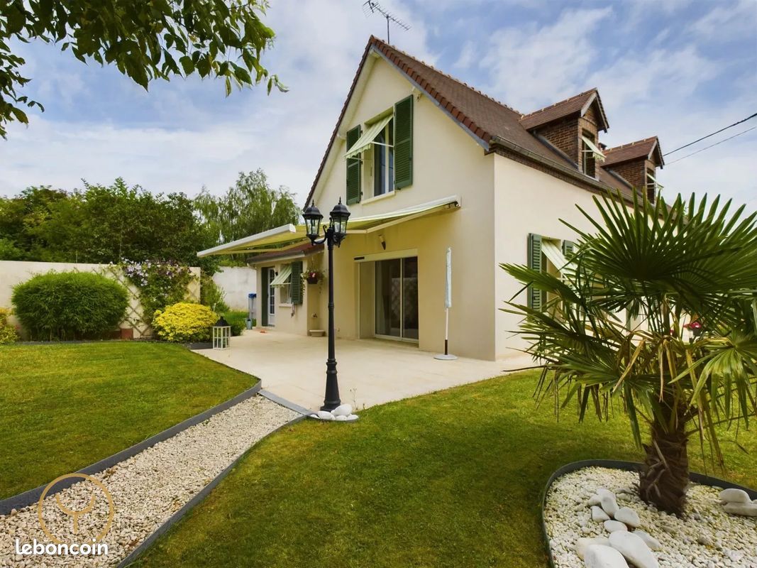 4 rooms House in Aube, France No. 275297