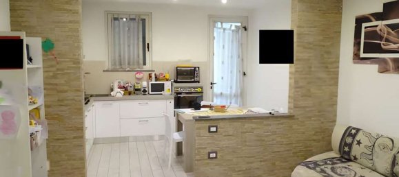 3غرفة شقة في Fagnano Olona, Italy رقم 8927 5