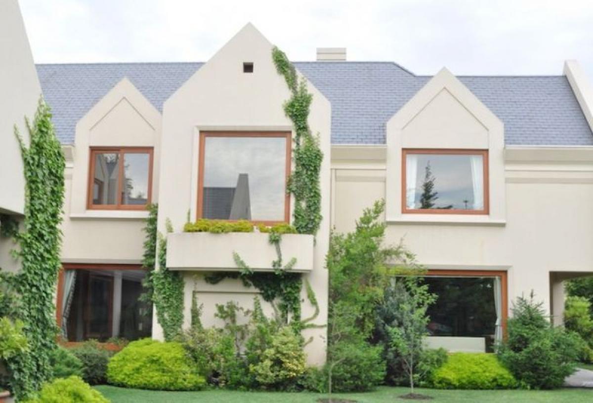 6 bedrooms House in Santiago, Chile No. 4003