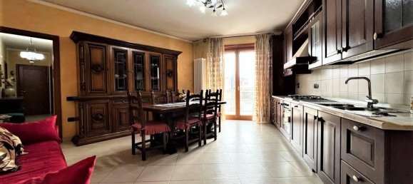 Квартира с 3 комнатами в Сеттимо Торинезе, Италия № 150225 3