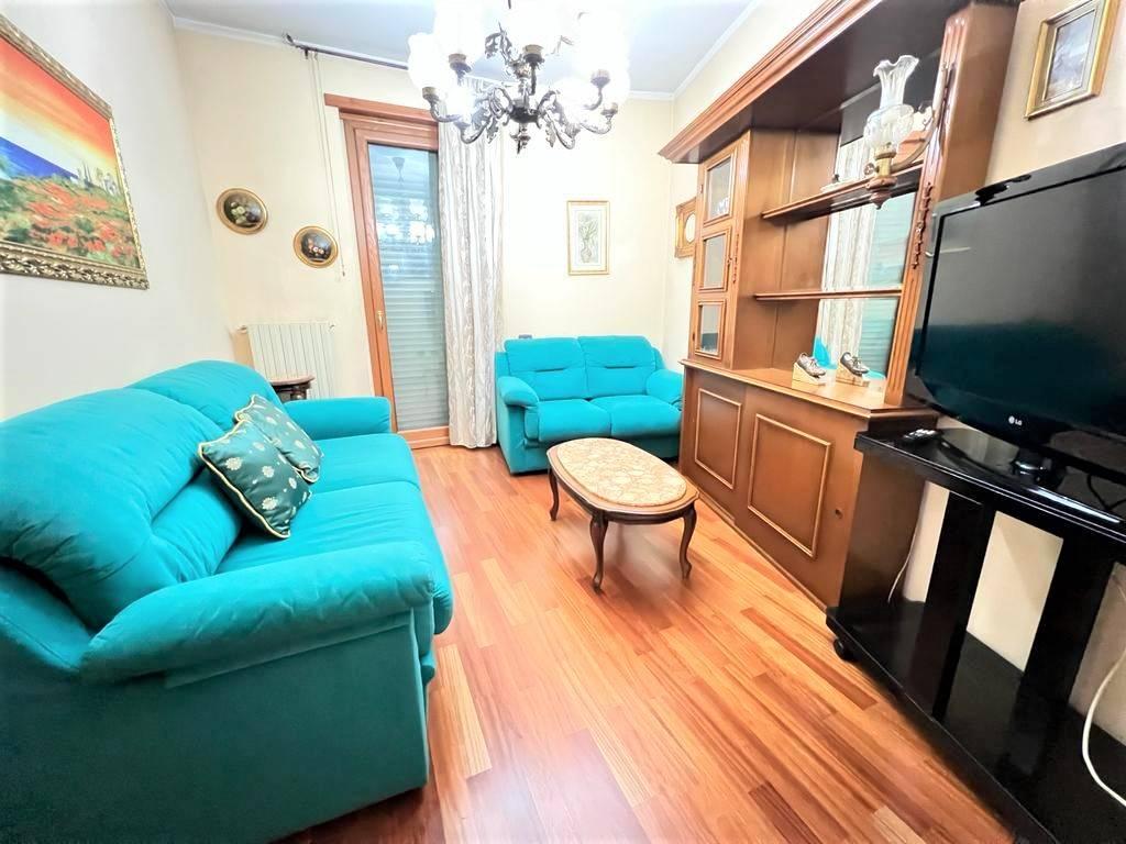 Квартира с 3 комнатами в Сеттимо Торинезе, Италия № 150225