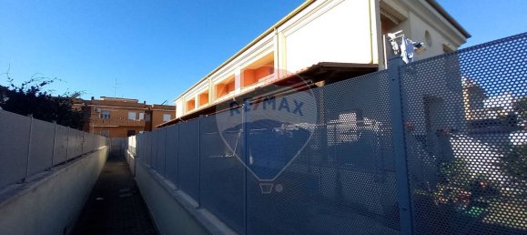 3 rooms House in Anzio, Italy No. 143692 2