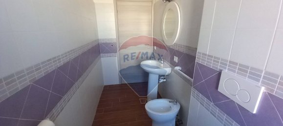 3 rooms House in Anzio, Italy No. 143692 9