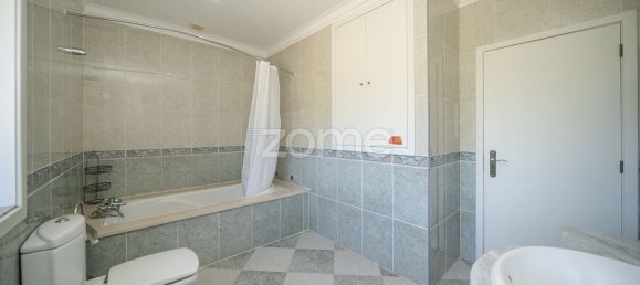 Дом с 8 спальнями в Повуа ди Ланьозу, Португалия № 31710 25