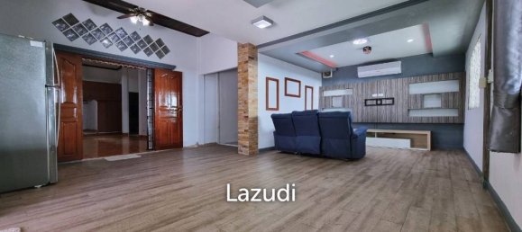 Café/restaurante de 3 dormitorios en Pattaya, Thailand No. 14178 4