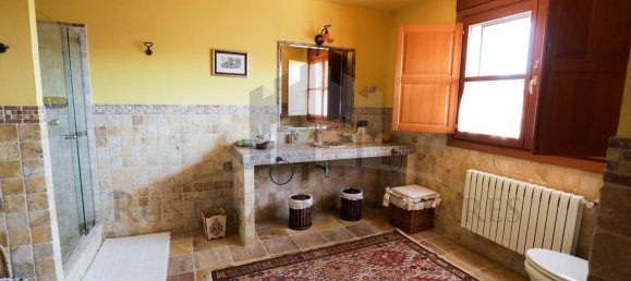 Casa de 6 dormitorios en Torre del Bierzo, Spain No. 95079 16