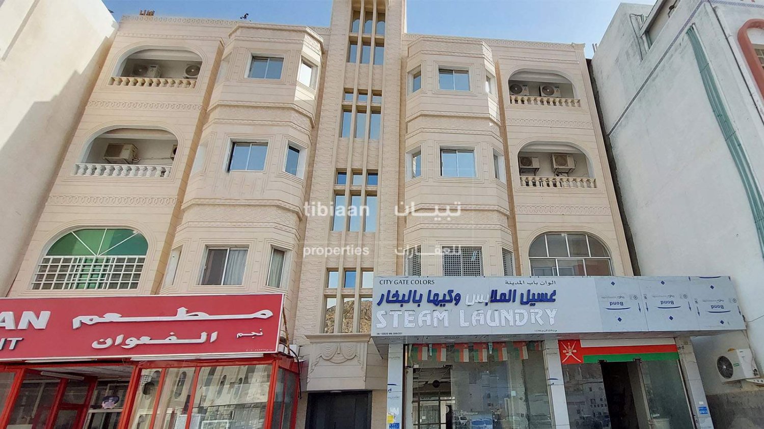 Property à Ruwi, Oman 435m² No. 682