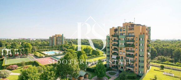 3 bedrooms Penthouse in Segrate, Italy No. 2583 17