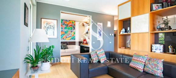 3 bedrooms Penthouse in Segrate, Italy No. 2583 11