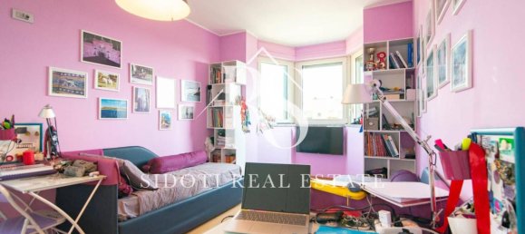 3 bedrooms Penthouse in Segrate, Italy No. 2583 14