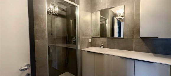 2 bedrooms Apartment in Como, Italy No. 319629 21