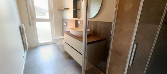 2 bedrooms Apartment in Como, Italy No. 319629 24