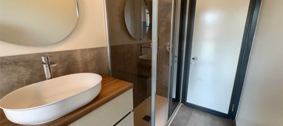 2 bedrooms Apartment in Como, Italy No. 319629 25