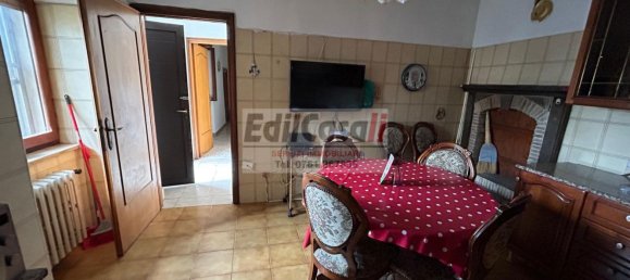 5 rooms House in Viterbo, Italy No. 283423 3
