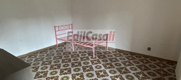 5 rooms House in Viterbo, Italy No. 283423 7