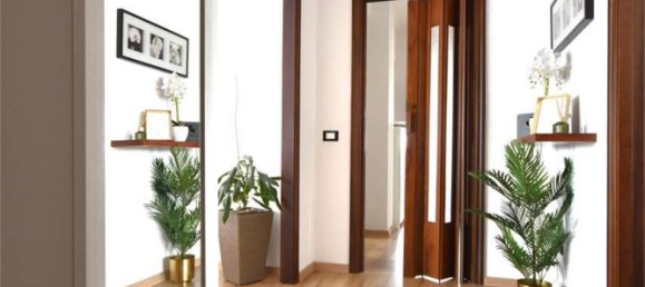 9 غرف نوم شقة في Chiaravalle, Italy رقم 362597 9