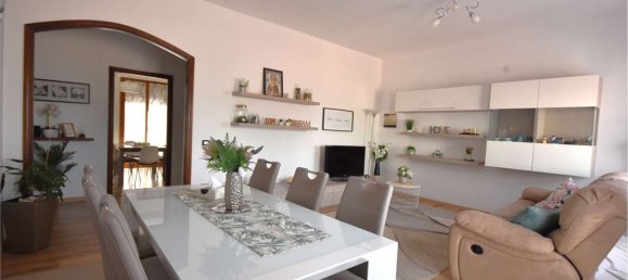 9 غرف نوم شقة في Chiaravalle, Italy رقم 362597 3