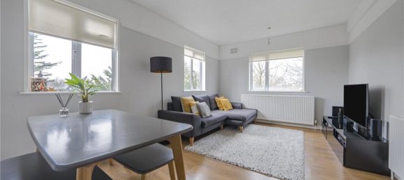 1 bedroom Apartment in Raynes Park, United Kingdom No. 7257 4