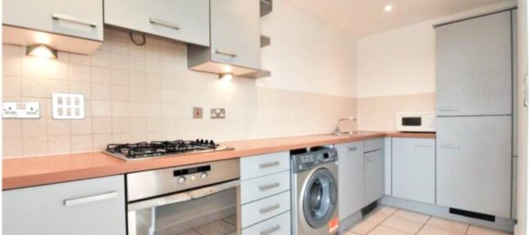 2 bedrooms Apartment in London, United Kingdom No. 10983 9