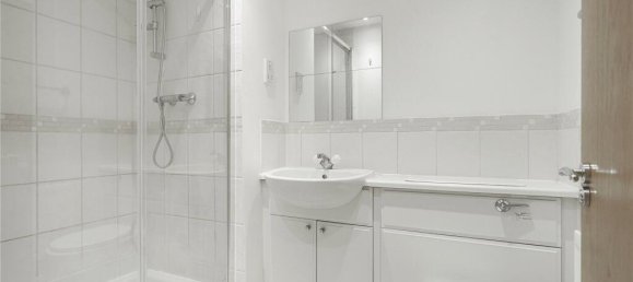 2 bedrooms Apartment in London, United Kingdom No. 10983 8