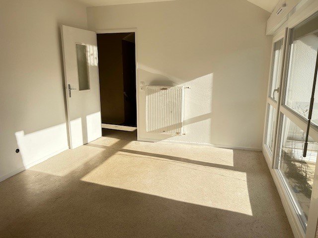 Квартира с 4 спальнями в Омбур-О, Франция № 55030