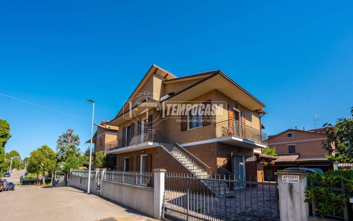 Villa de 4 dormitorios en Casalgrande, Italy No. 319837