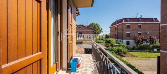 Villa de 4 dormitorios en Casalgrande, Italy No. 319837 36