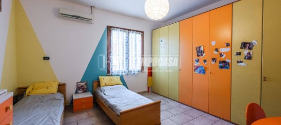 Villa de 4 dormitorios en Casalgrande, Italy No. 319837 29