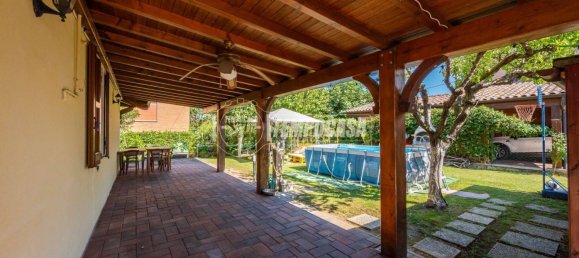 Villa de 4 dormitorios en Casalgrande, Italy No. 319837 42