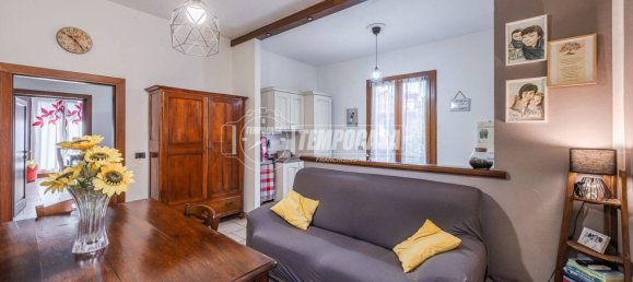 Villa de 4 dormitorios en Casalgrande, Italy No. 319837 21