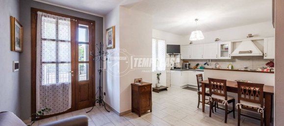 Villa de 4 dormitorios en Casalgrande, Italy No. 319837 3