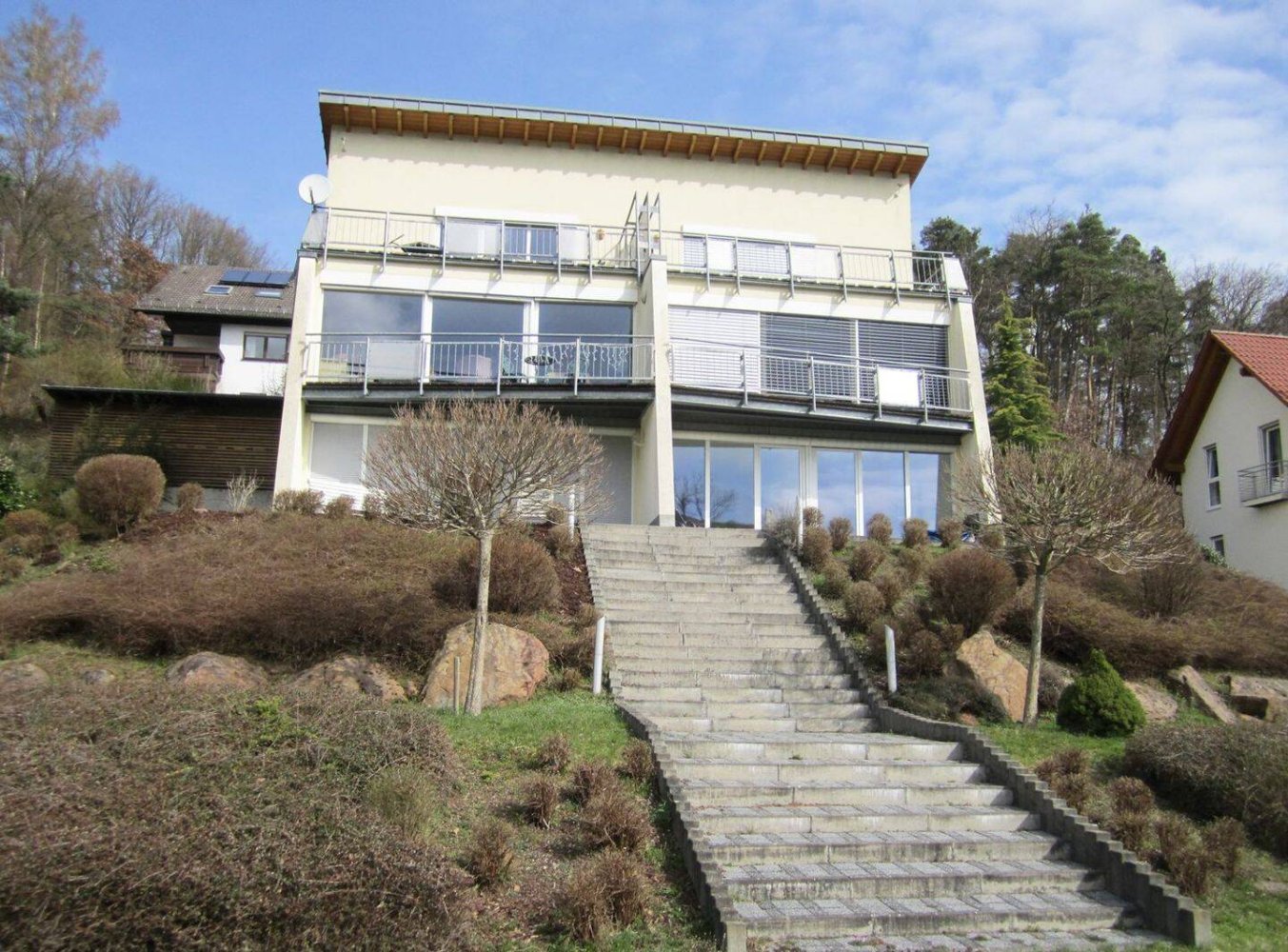 Таунхаус с 10 комнатами в Кайзерслаутерн, Германия № 317039