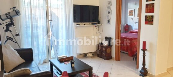 2 bedrooms Apartment in Rome, Italy No. 25559 2