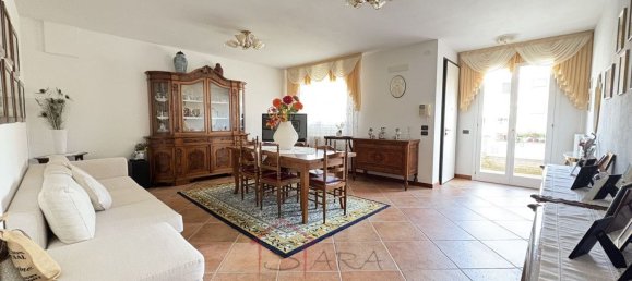 3 rooms Villa in Albignasego, Italy No. 281212 2
