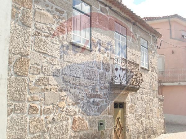 Дом с 5 спальнями в Лажеоза ду Мондегу, Португалия № 31833