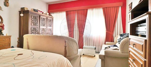 3 Schlafzimmer Haus in Maia, Portugal, Nr. 187689 17