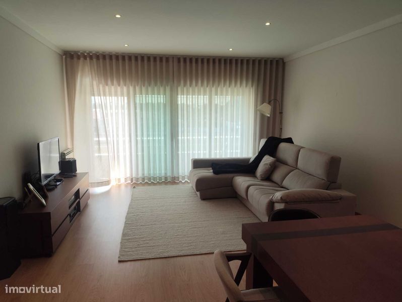 3 Schlafzimmer Wohnung in Nogueira da Regedoura, Portugal, Nr. 283575