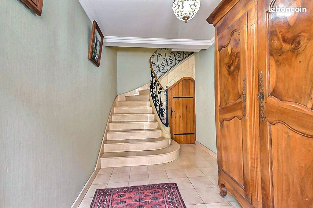 4 Schlafzimmer Haus in Tours, France, Nr. 89569