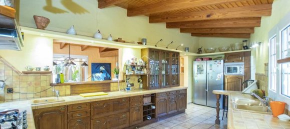 5 bedrooms House in Mahon, Spain No. 807 6