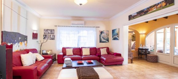 5 bedrooms House in Mahon, Spain No. 807 4