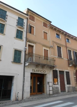 3 rooms Building in Soave, Italy No. 329349