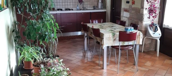 7-Zimmer Haus in Avezzano, Italy, Nr. 133965 9