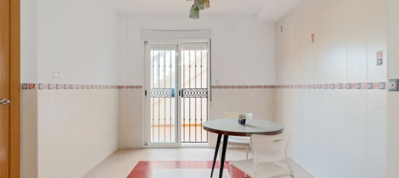 Casa de 3 dormitorios en Peligros, Spain No. 150325 11