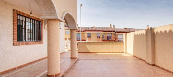 Casa de 3 dormitorios en Peligros, Spain No. 150325 3