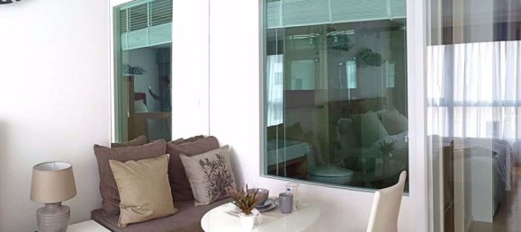 Studio in the Condo in Watthana, Thailand No. 9563 4