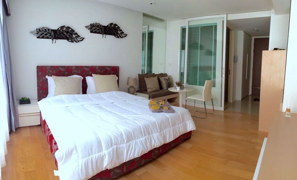 Studio in the Condo in Watthana, Thailand No. 9563