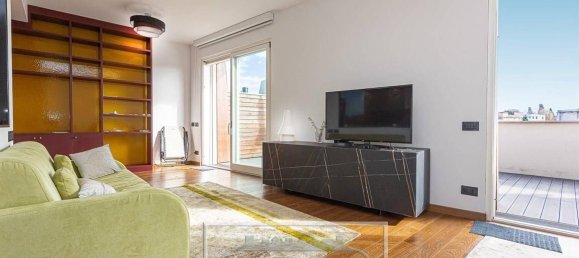 2 bedrooms Penthouse in Rome, Italy No. 205722 6