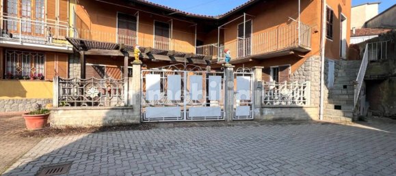 Вилла с 3 спальнями в Кунео, Италия № 11905 3