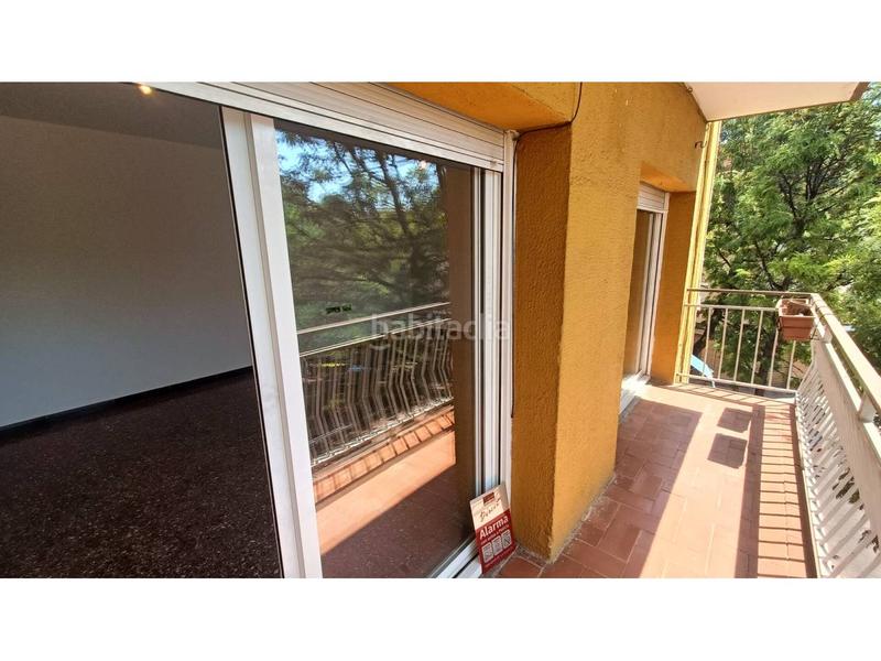 3 bedrooms Apartment in Santa Coloma de Gramenet, Spain No. 151247