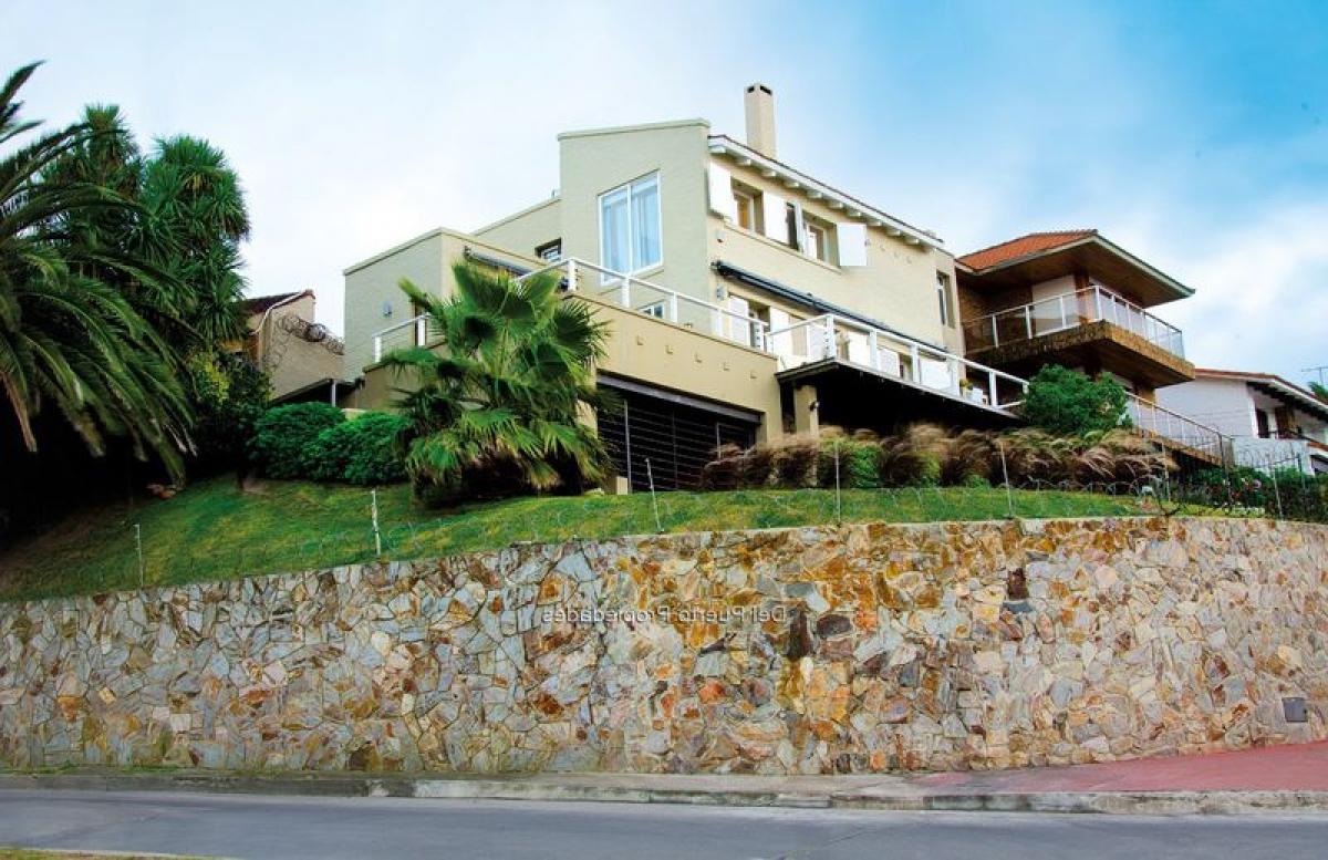 4 chambres Maison à Montevideo, Uruguay No. 12712